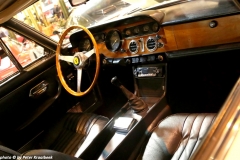 1966 Ferrari 330 GT 2+2 dashboard interior