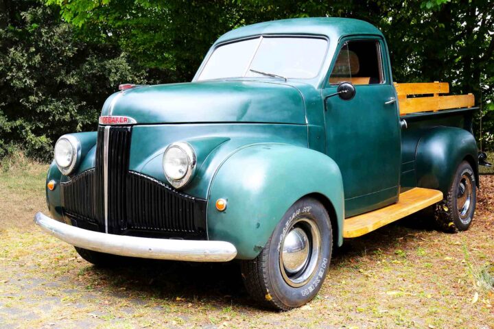Classic American Trucks Pickups 1929-1959 6 1947 Studebaker M-Series Classic Pickup - photo by Peter Kraaibeek