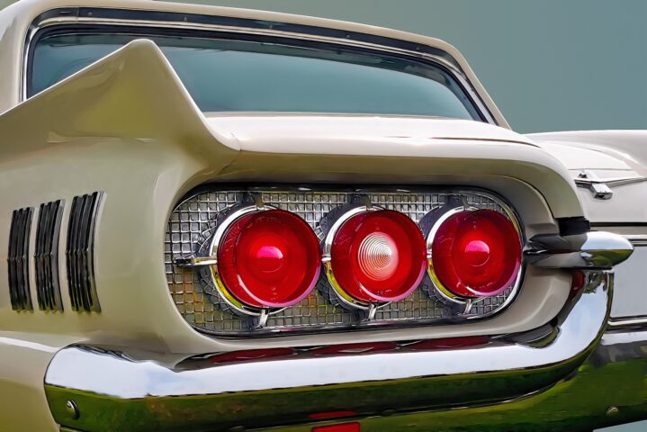 American Tailfins & Taillights 24 1960 Ford Thunderbird