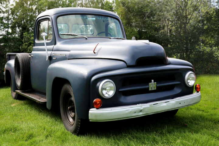 Classic American Trucks Pickups 1929-1959 7 1953 International Harvester R-110 Series Pickup - photo by Peter Kraaibeek
