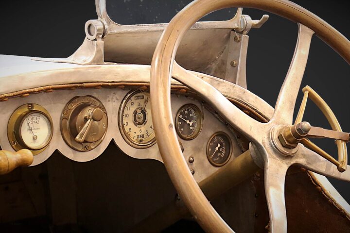 1920 Maybach Spezialrennwagen Cockpit