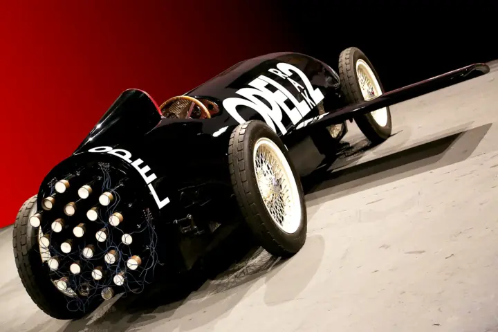 Opel RAK 2: The 1928 Rocket Car World Speed Record 2 1928 Opel RAK2 Sander Rocket Car rear view